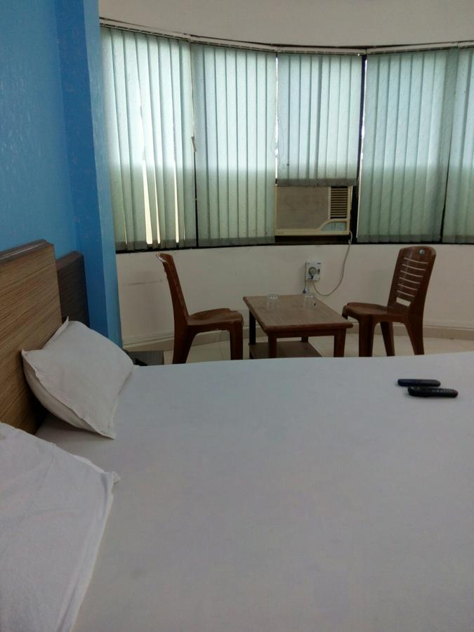 Hotel Sai Samrat Inn Panvel Bagian luar foto