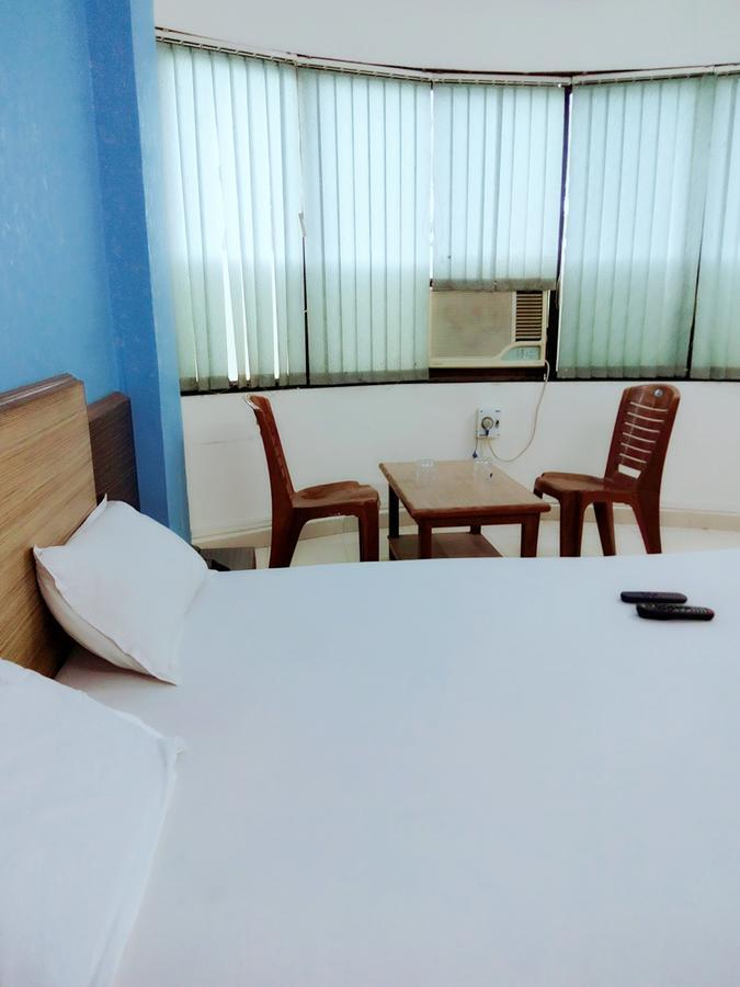 Hotel Sai Samrat Inn Panvel Bagian luar foto