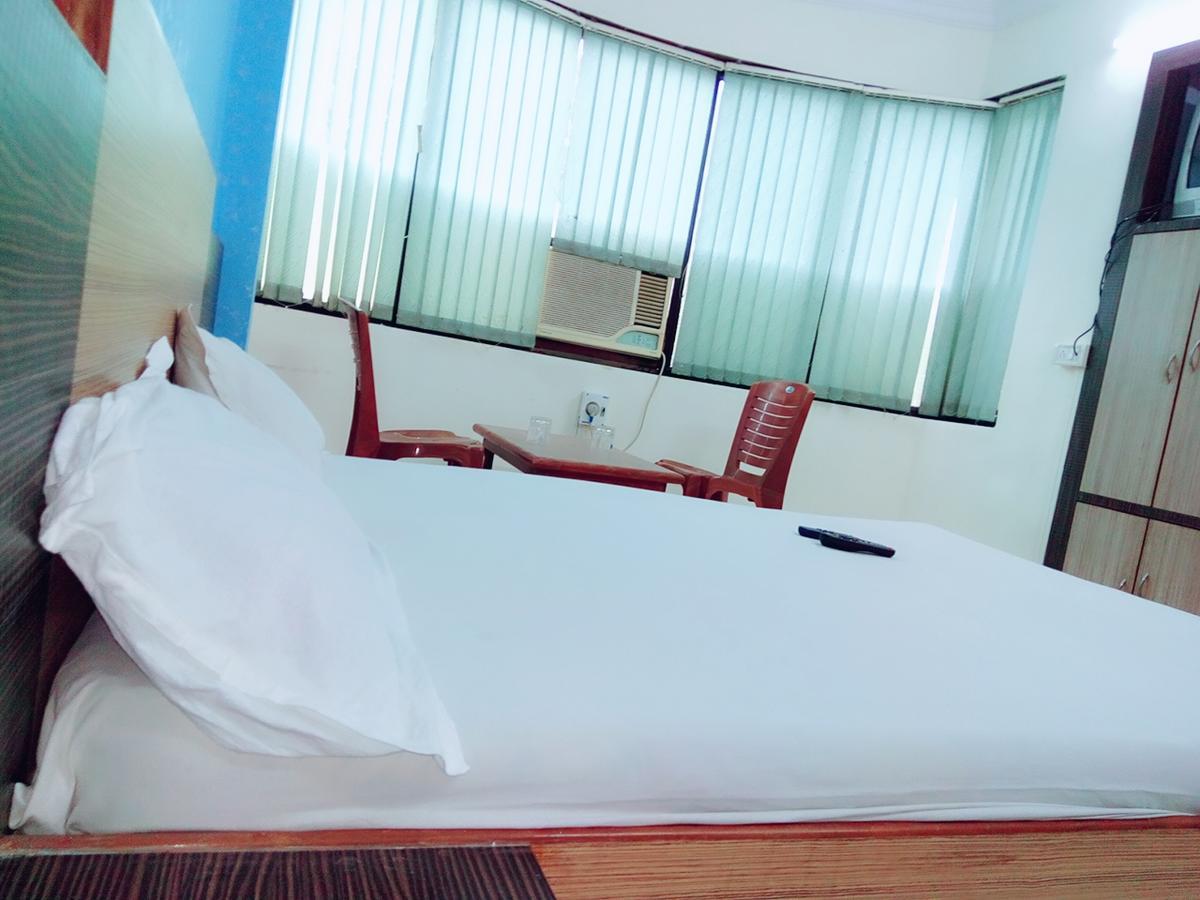 Hotel Sai Samrat Inn Panvel Bagian luar foto